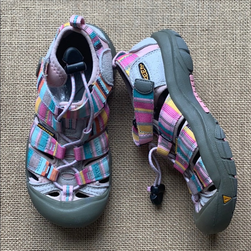 VGUC Keen Newport H2 sandals size 1
